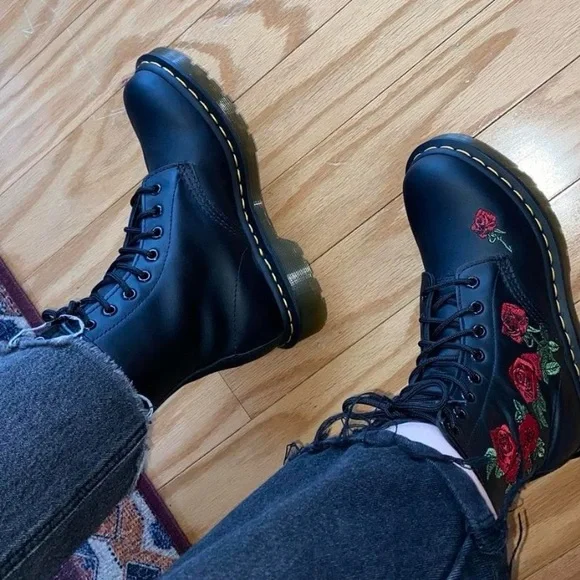 SOLD - 1460 Vonda Floral Leather Lace Up Boots - Picture 2 of 7